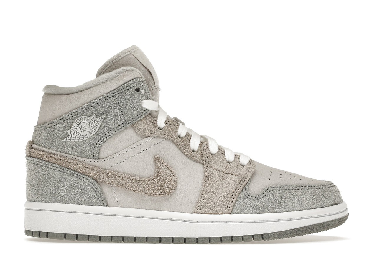 Jordan 1 Mid SE Particle Grey (W)