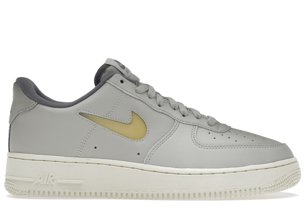 Nike Air Force 1 Low '07 Jewel Light Bone Coconut Milk