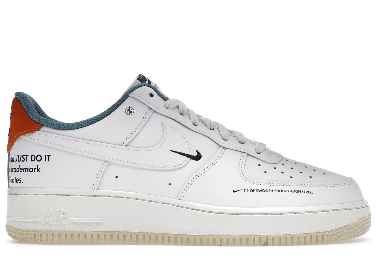 Nike Air Force 1 Low '07 LE Starfish