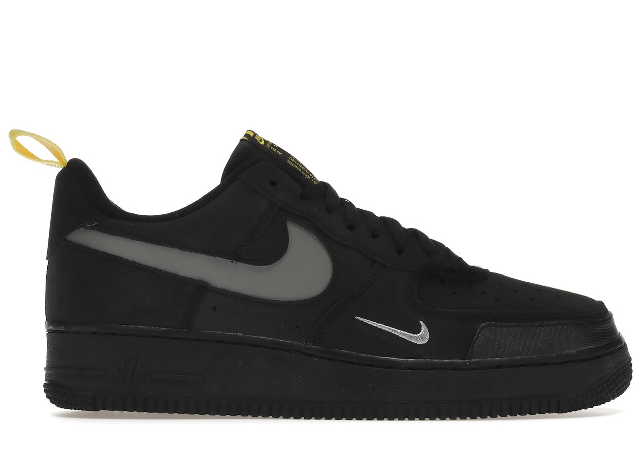 Nike Air Force 1 Low Cut Out Swoosh Black