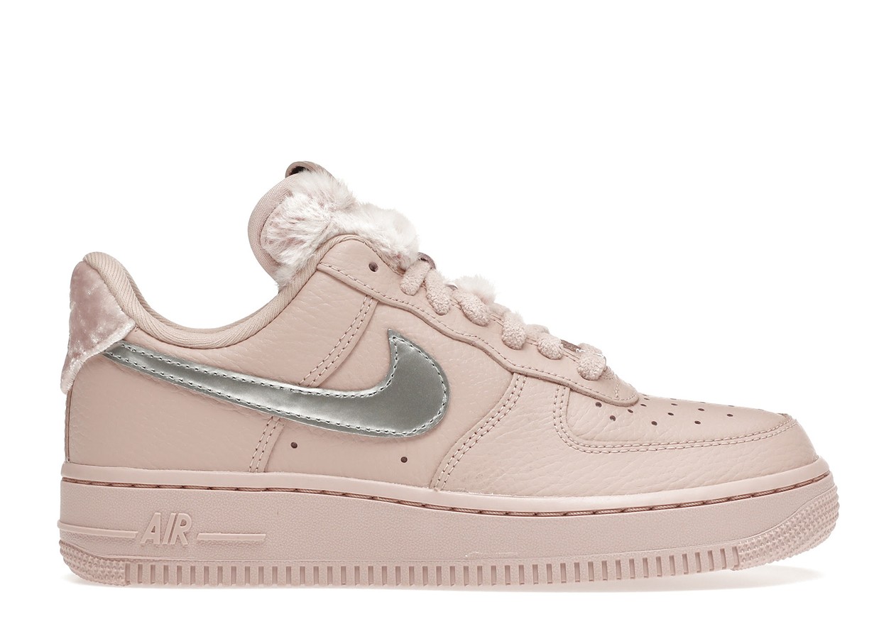 Nike Air Force 1 Low Faux Sherpa Fur (W)